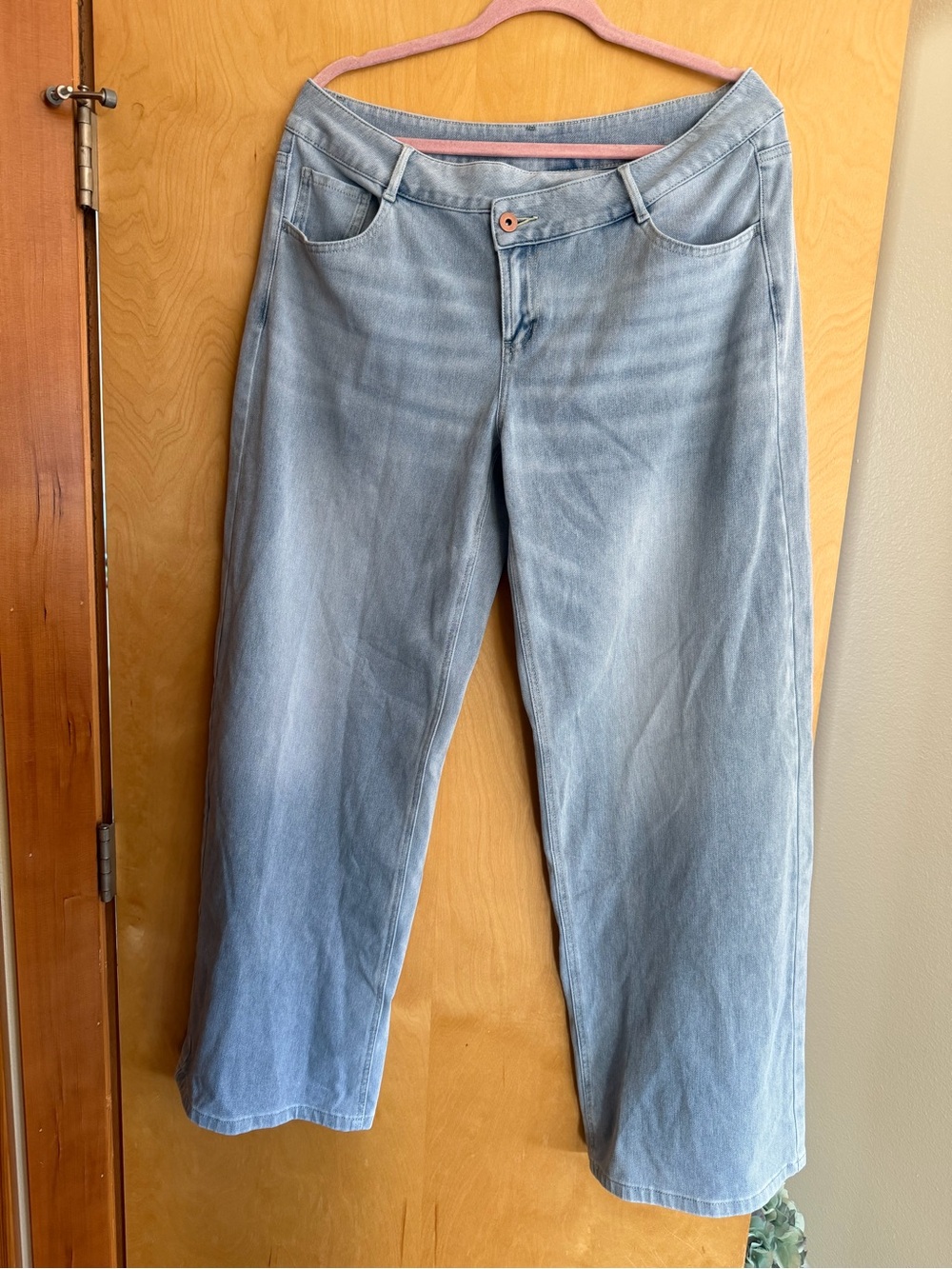 HALARA Flex Asymmetric Low Rise Straight Leg Jeans